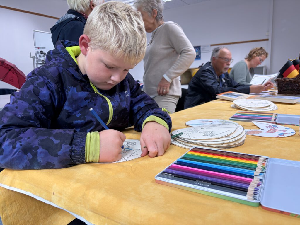 Die DAG Husum beim Tag der Offenen Tür zum 80 Jubiläum der VHS Husum. 02